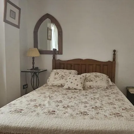 Authentic Old Duplex With Seaview Terrace *
