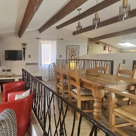 Authentic Old Duplex With Seaview Terrace 公寓 *