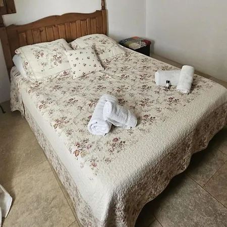 Authentic Old Duplex With Seaview Terrace Апартаменти *